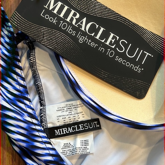 Miraclesuit Hyponotique Criss Cross Escape - Picture 13 of 14